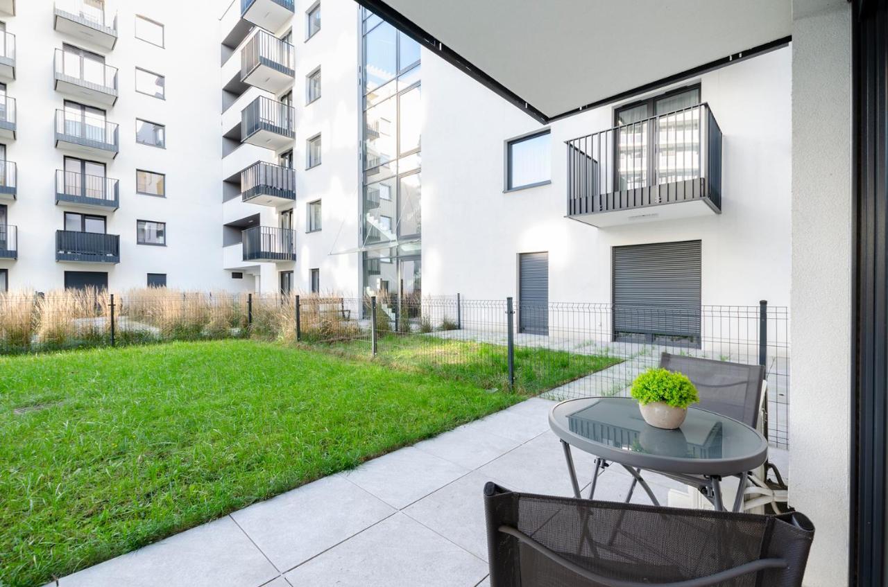 Sky Home- Rose Apartament -Manufaktura, Bezplatny Parking, Klima, Dostep Na Kod วูดช์ ภายนอก รูปภาพ