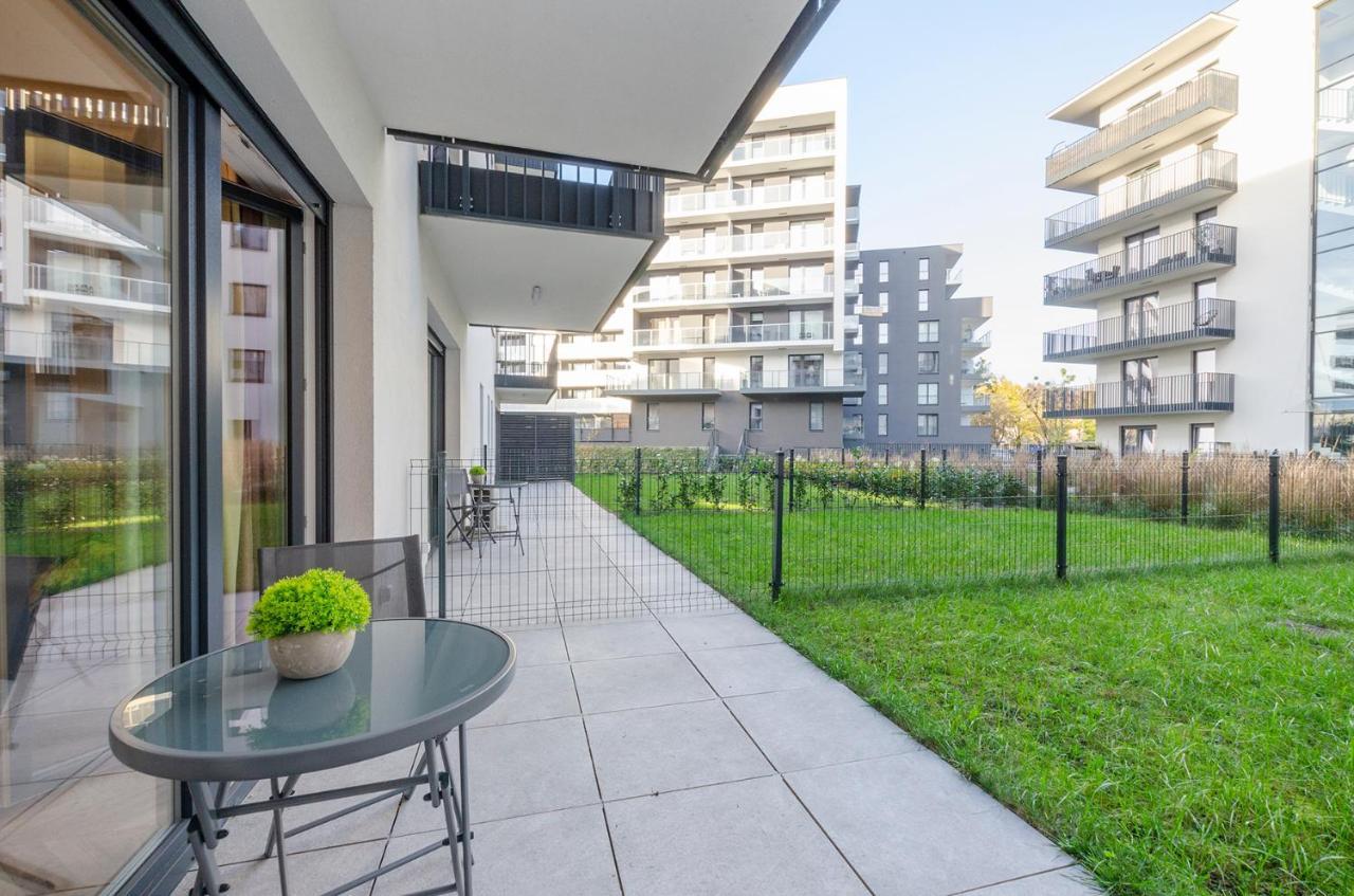 Sky Home- Rose Apartament -Manufaktura, Bezplatny Parking, Klima, Dostep Na Kod วูดช์ ภายนอก รูปภาพ