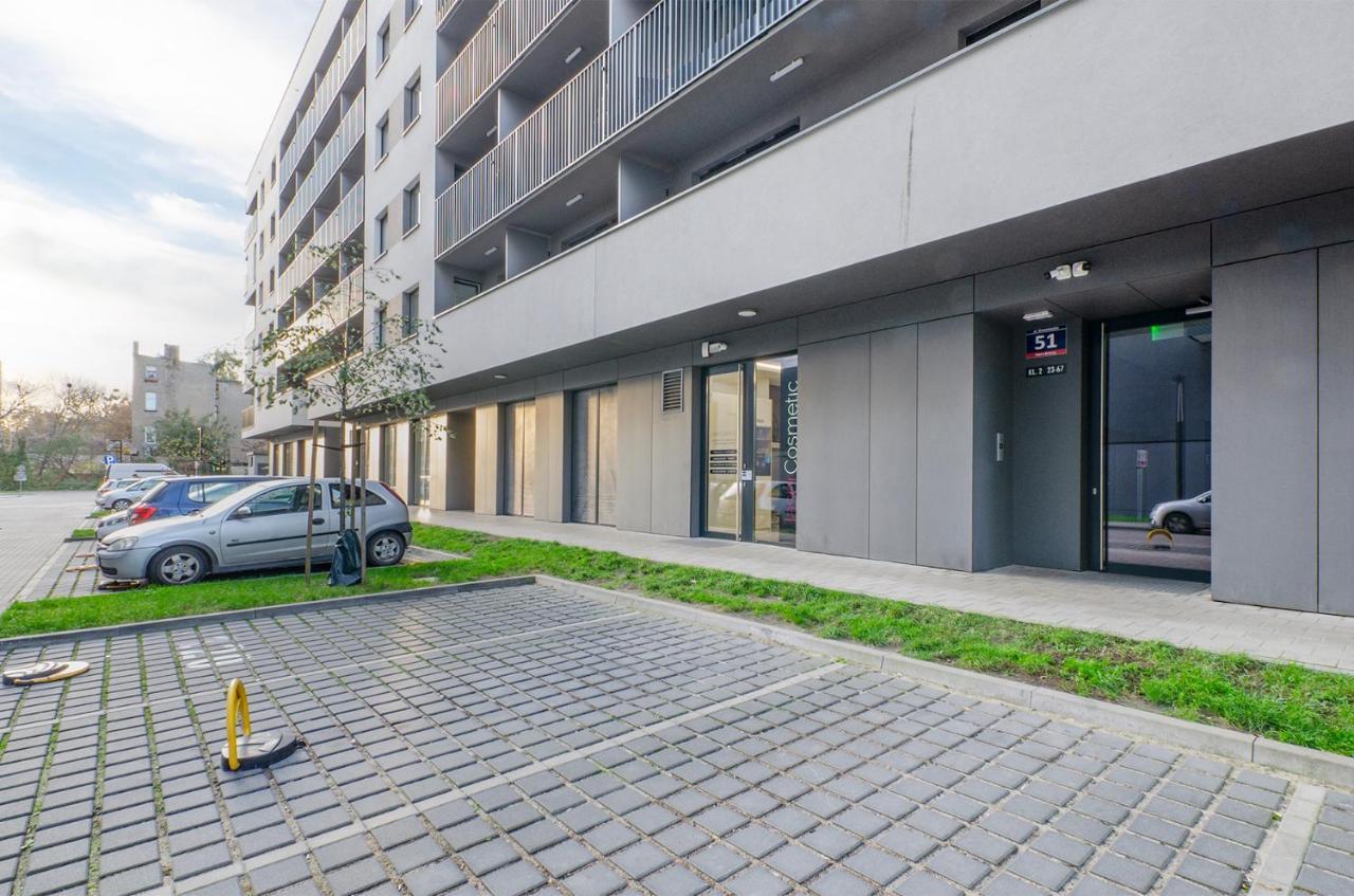 Sky Home- Rose Apartament -Manufaktura, Bezplatny Parking, Klima, Dostep Na Kod วูดช์ ภายนอก รูปภาพ